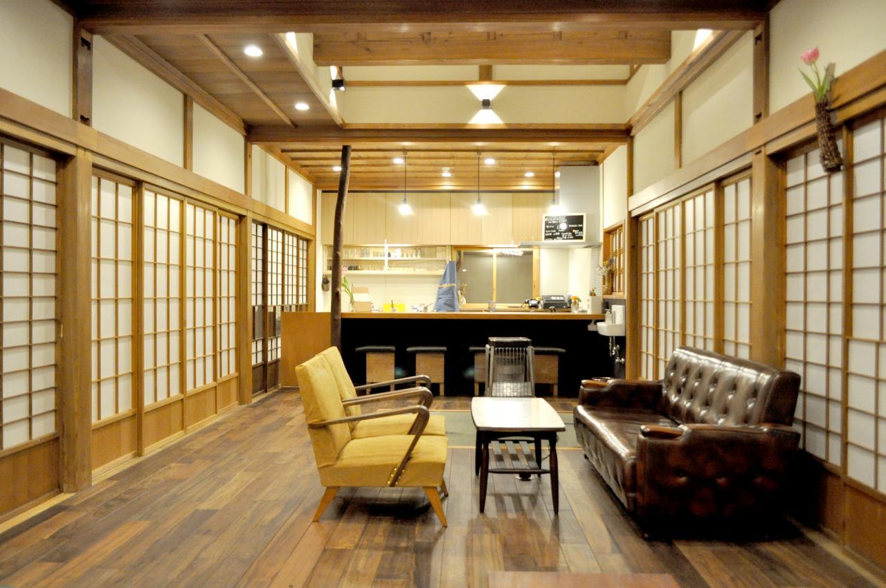 Guest House Takazuri-Kita Nanto Екстер'єр фото